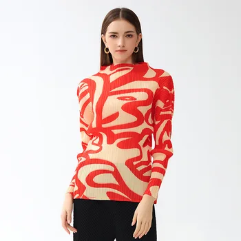 Miyake Skladaný Vytlačené Dlhý Rukáv T-shirt Ženy Jeseň Roku 2023 Zimné Nové Crewneck Maľovanie Voľný čas kórejský Štýl Topy