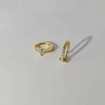 Jednoduché Lesk Zlata Farba Cubic Zirconia Písmeno T Hoop Náušnice pre Ženy T-tvarované Ucho, Spony, Náušnice, Módne Šperky Bling Gif