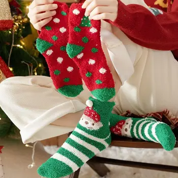 Snehuliak Elk Červená Zelená Vianočná Čiapka Santa Claus Domov Ponožky Coral Velvet Ponožky Ženy Pančuchový Tovar Uprostred Trubice Ponožky Vianočné Ponožky